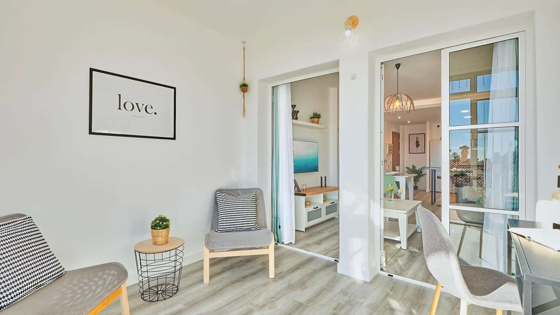 Faro I Lovely Apartment With Sunny Terrace, Barbacoa Pet Friendly In Mijas Costa & Fuengirola El Faro